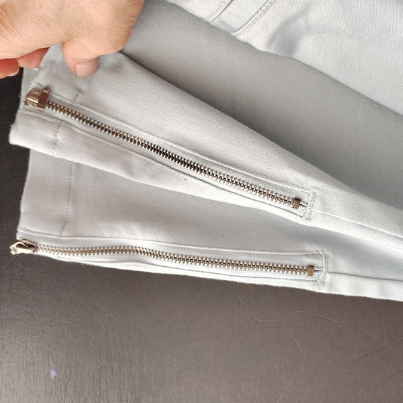 Tinsel Liem Blue Capris with Sleek cropped 30 style zip ankle stretch mid rise - Picture 10 of 10